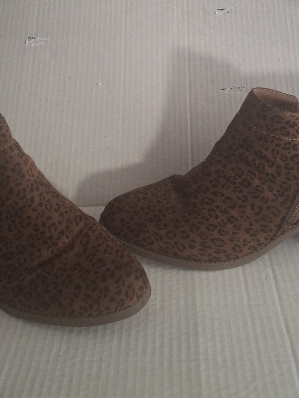 Time AND tru LEOPARD ANKLE BOOTS